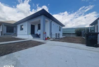 Casă cu 3 camere cu Teren 280 Mp în Lumina - 2