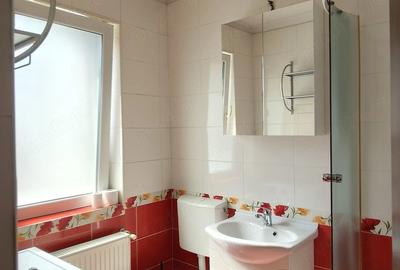 Apartament cu 2 camere decomandat în Florești