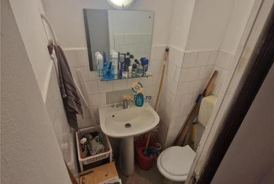 Apartament cu 3 camere decomandat în Steaua
