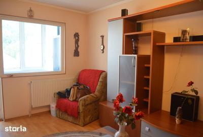 Apartament cu 3 camere în Sud