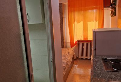 Garsonieră decomandată în Bucșinescu