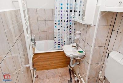 Apartament cu 2 camere decomandat în Micro 19