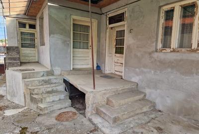 Casă cu 4 camere cu Teren 1000 Mp în Viișoara - 1