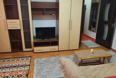 Apartament cu 2 camere nedecomandat în Malu Roșu
