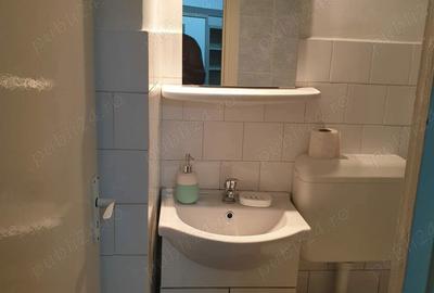Garsonieră decomandată în Central