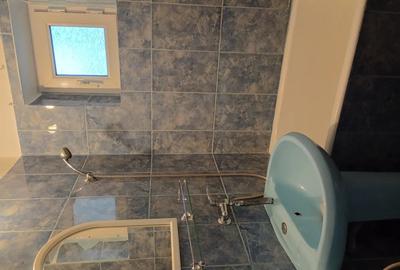 Apartament cu 3 camere decomandat în Central - 3