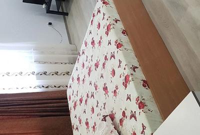 Casă cu Teren 900 Mp în Central