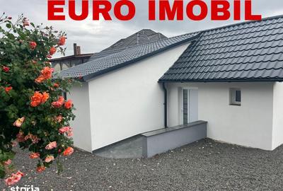 Casă cu 3 camere cu Teren 220 Mp în Central