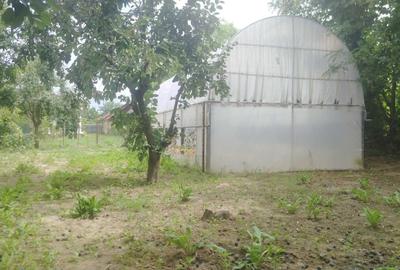 Casă cu 4 camere în Mărcești