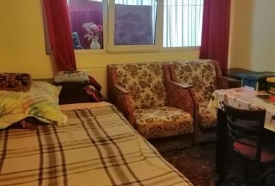 Apartament cu 2 camere nedecomandat în Micro 4 - 3