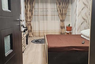 Apartament cu 4 camere semidecomandat în Central