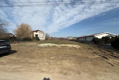Teren de 1577 mp, în Central