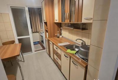 Apartament cu 2 camere decomandat în Galata - 1