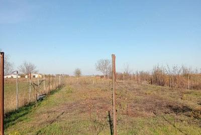 Teren de 2800 mp, în Vadu Pașii