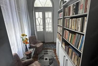 Casă cu 3 camere cu Teren 263 Mp în Central