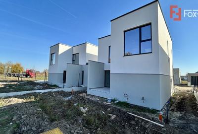 Duplex cu 4 camere cu Canalizare în Giarmata-Vii - 1