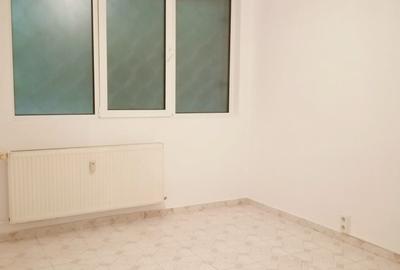 Apartament cu 4 camere semidecomandat în Drumul Taberei - 3