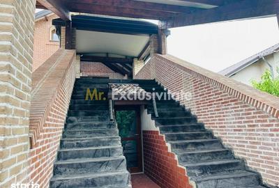 Casă cu 8 camere cu Teren 1229 Mp în Ștefănești