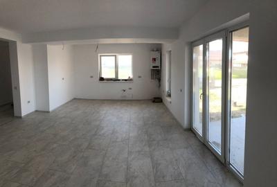 Casă individuală cu 4 camere cu Canalizare în Tărlungeni - 3