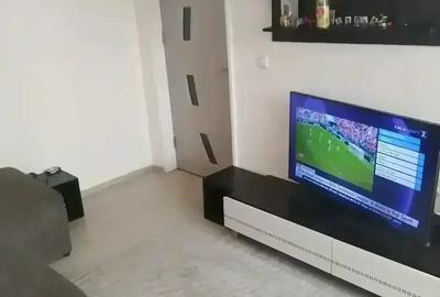 Apartament cu 2 camere semidecomandat în Micro 9