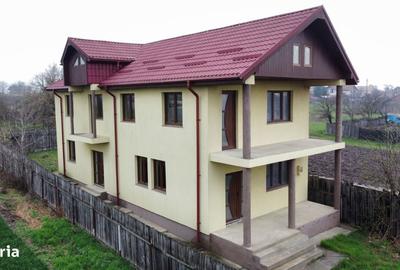 Casă cu 5 camere cu Teren 2395 Mp în Nicolae Bălcescu - 3