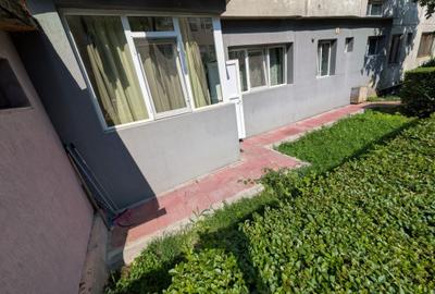 Apartament cu 2 camere semidecomandat în Micro 5 - 1