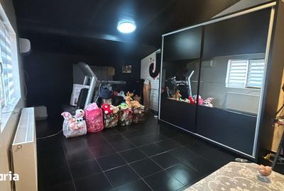 Casă cu 6 camere cu Teren 500 Mp în Dobroești - 2