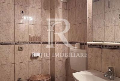 Apartament cu 3 camere decomandat în Rogerius - 7