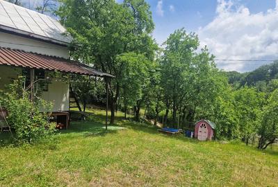 Casă cu Teren 2199 Mp în Bascov