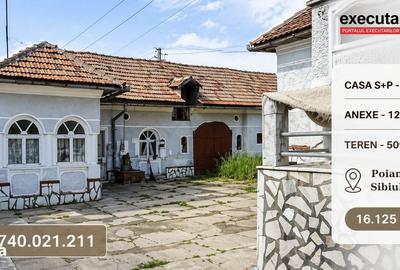 Casă cu 3 camere în Poiana Sibiului