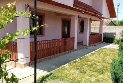 Casă cu Teren 1388 Mp în Dragalina - 4