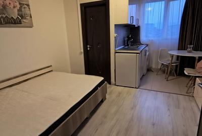 Garsonieră în Apărătorii Patriei