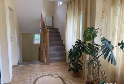 Casă cu 5 camere cu Teren 700 Mp în Goranu