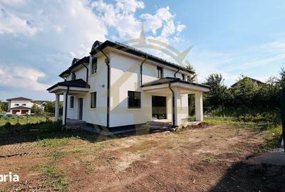 Casă cu 6 camere cu Teren 400 Mp în Corbeanca
