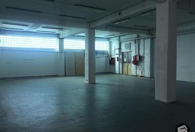 Spațiu comercial, de 1,000 mp, în Central - 13
