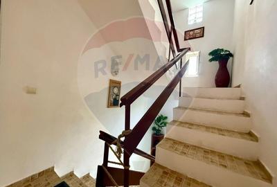 Casă cu 20 camere cu Teren 225 Mp în Agigea - 29