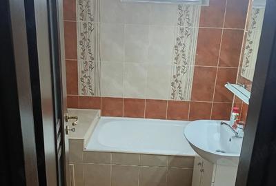Apartament cu 2 camere decomandat în Mărăței