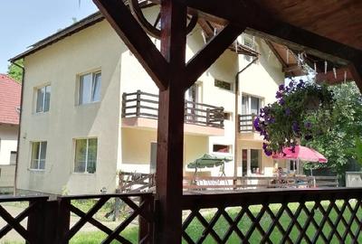 Casă cu 4 camere cu Teren 730 Mp în Central - 4
