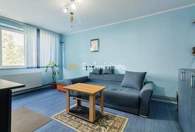 Apartament cu 3 camere decomandat în Sud