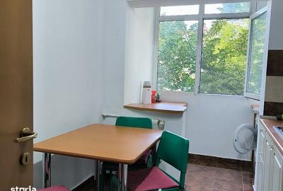 Apartament cu 2 camere în Arcul de Triumf