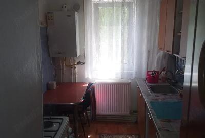 Apartament cu 4 camere semidecomandat în Petros - 1