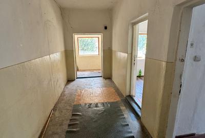 Casă cu 4 camere cu Teren 1065 Mp în Valu lui Traian - 10