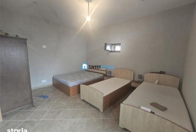 Casă cu 4 camere cu Teren 100 Mp în Cincu - 2