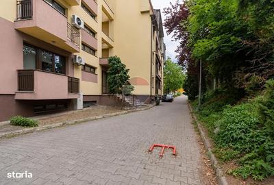 Garsonieră decomandată în Între Lacuri - 9