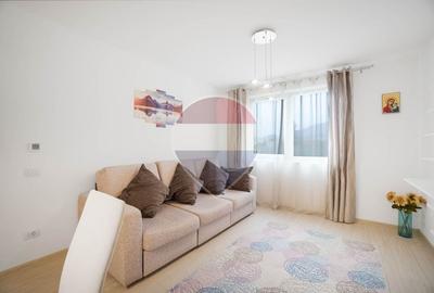 Apartament cu 2 camere semidecomandat, mobilat în Blumăna