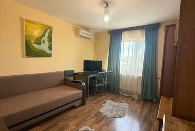 Garsonieră decomandată în Complex Studențesc