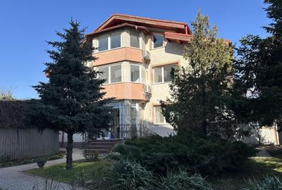 Casă cu 5 camere cu Canalizare în Andronache