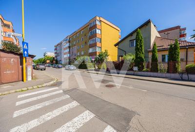 Apartament cu 3 camere decomandat, mobilat în Craiter - 1