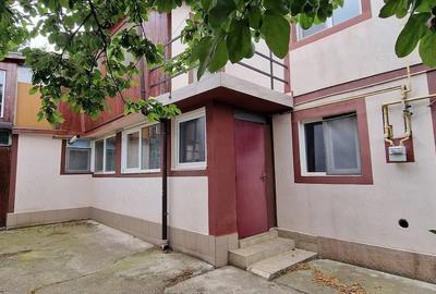 Casă cu 6 camere cu Teren 198 Mp în Apărătorii Patriei - 8