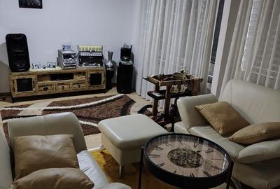 Apartament cu 2 camere semidecomandat în UTA - 2